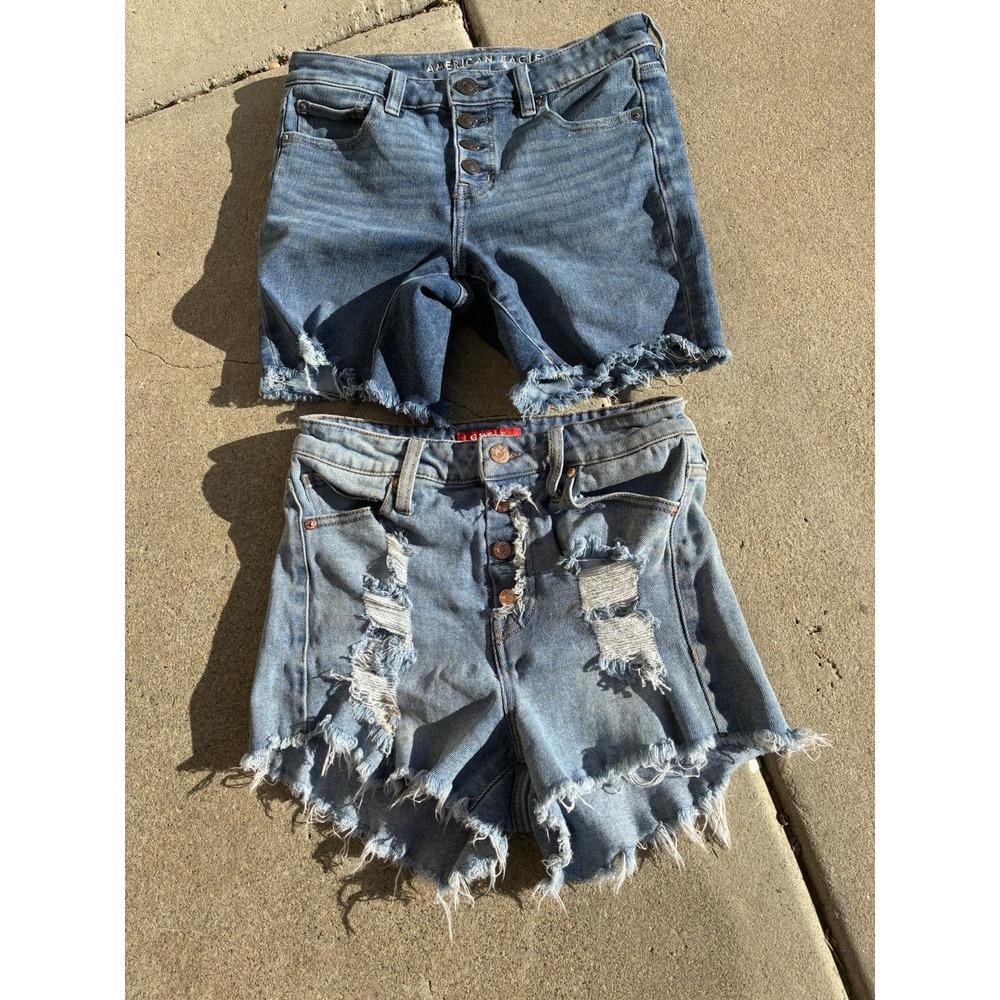 Lot Of 2 Size Small Womens Guess Size 27, American Eagle Size 4 Blue Jean Shorts - Picture 1 of 10